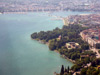 Genve rive-droite: Parc de la Perle du Lac et au fond, les Pquis