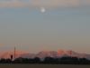 Coucher de soleil sur les Aravis, pleine lune, de Sionnet