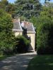 La loge du gardien, vue de la chapelle