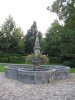 Fontaine, dans le Parc (extérieur) du Château
