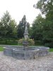 Fontaine, dans le Parc (extrieur) du Chteau