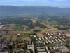 Meyrin, le bois Tollot et le Bois de  Serves, le village de Pouilly et au fond le Jura